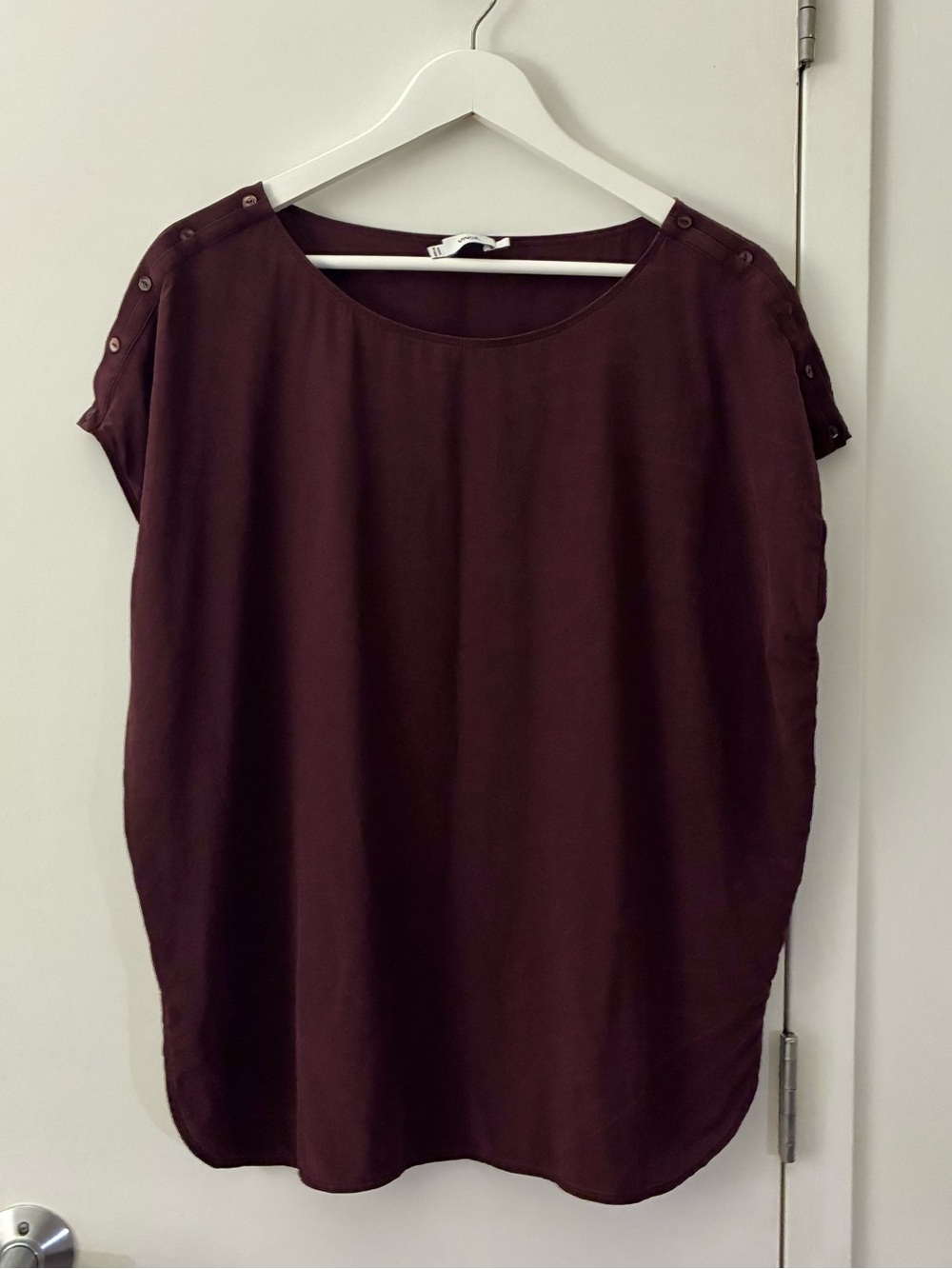 ❤️ VINCE silk berry wine red top blouse short sleeve large